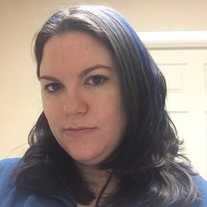 Meet your Posher, Adriane